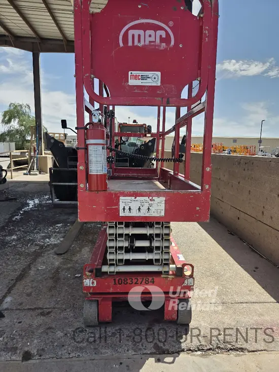 2018 MEC MICRO 19 Scissor Lift