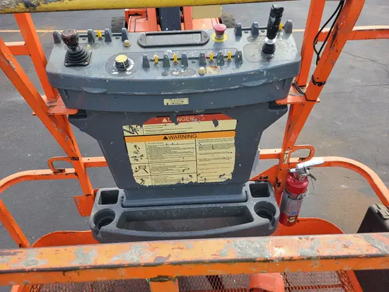2017 JLG E450AJ Articulating Boom Lift