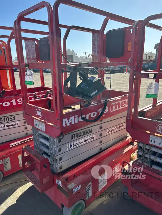 2019 MEC MICRO 19 Scissor Lift