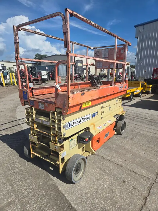 2016 JLG 3246ES Scissor Lift