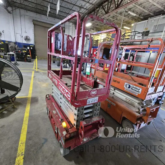 2018 MEC MICRO 19 Scissor Lift