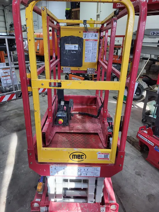 2021 MEC MICRO 13-XD Scissor Lift
