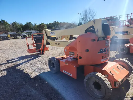 2015 JLG E450AJ Articulating Boom Lift