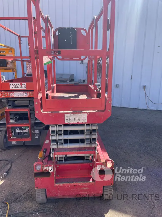2018 MEC MICRO 19 Scissor Lift