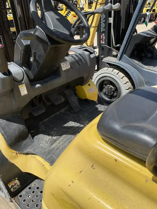 2016 HYSTER H50XT Warehouse Forklift