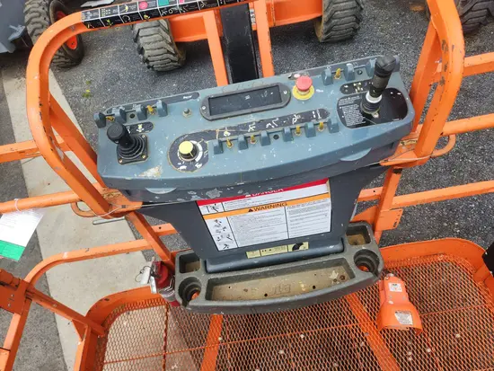 2015 JLG 450AJ Articulating Boom Lift