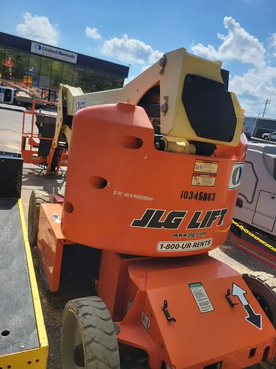 2015 JLG E400AJPN Articulating Boom Lift