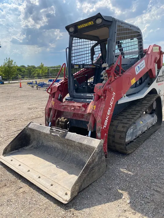 2017 Takeuchi TL10V2-R Track Loader