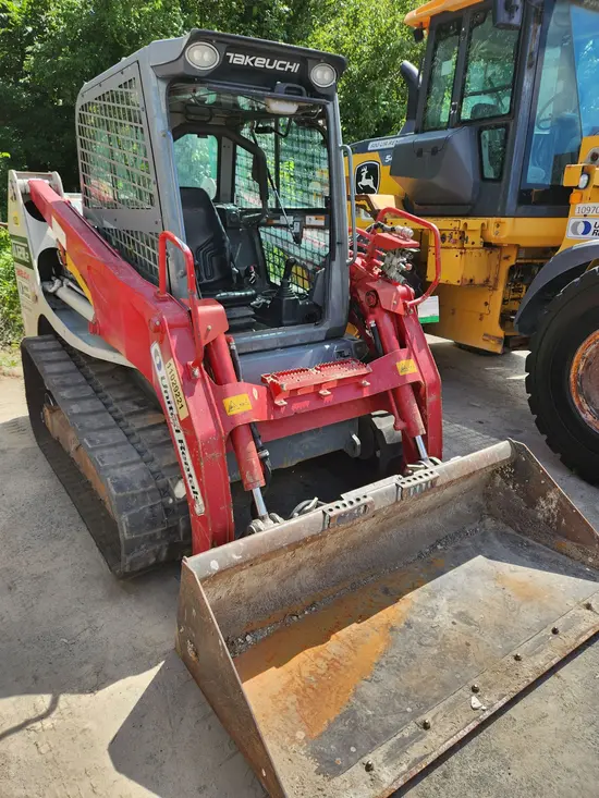2019 Takeuchi TL12R2-CR Track Loader