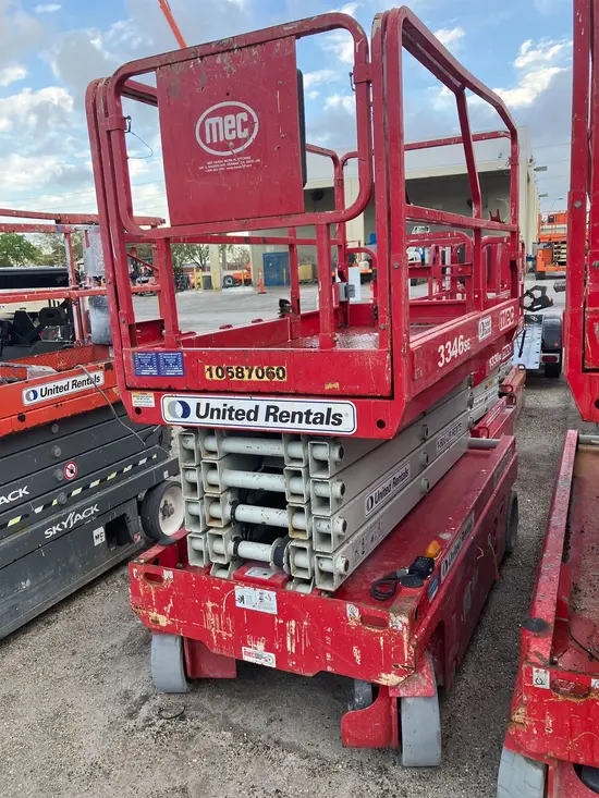 2017 MEC 3346SE Scissor Lift