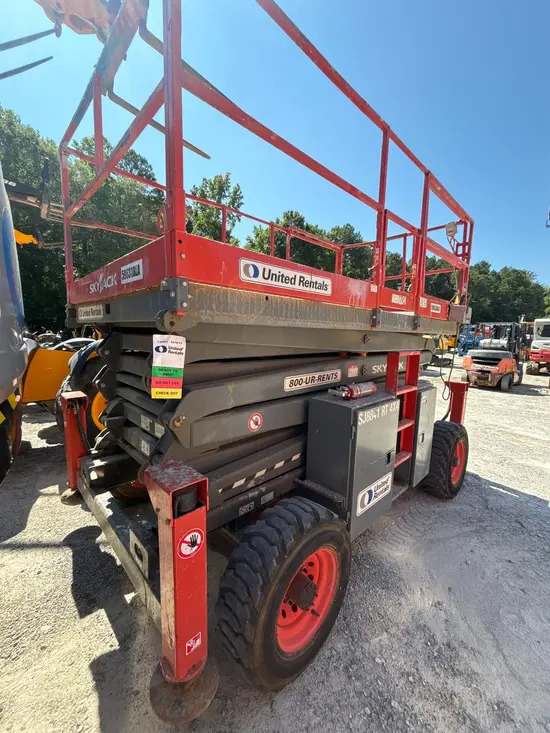 2018 Skyjack SJ8841RT Rough Terrain Scissor Lift