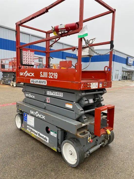 2018 Skyjack SJIII3219 Scissor Lift