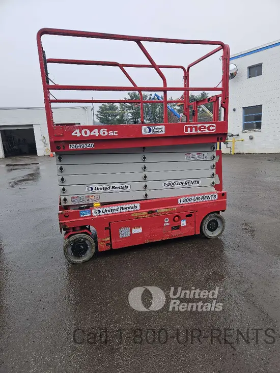 2017 MEC 4046SE Scissor Lift