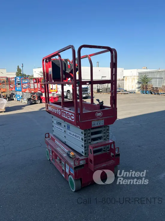 2019 MEC MICRO 19 Scissor Lift