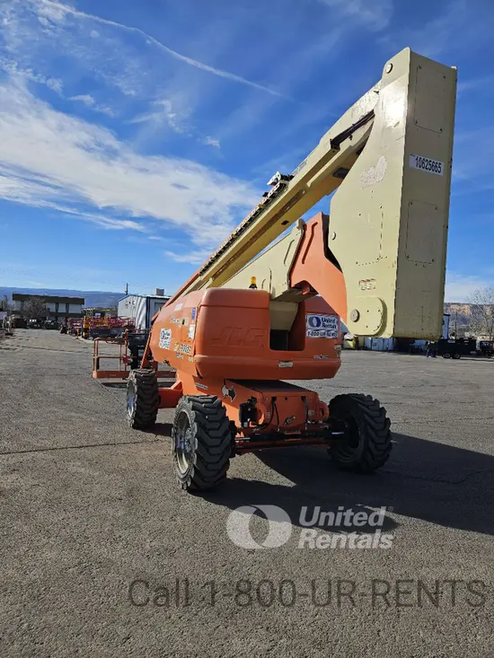 2017 JLG 800AJ Articulating Boom Lift