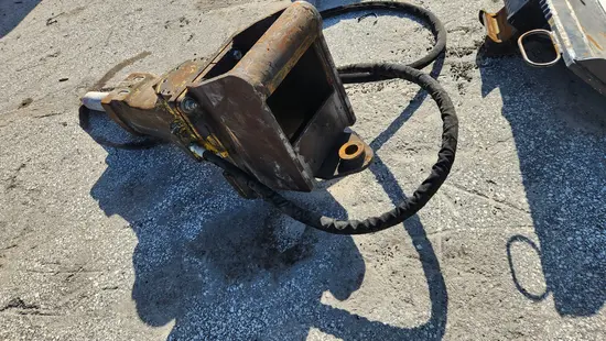 2017 Atlas Copco SB 452 Attachment