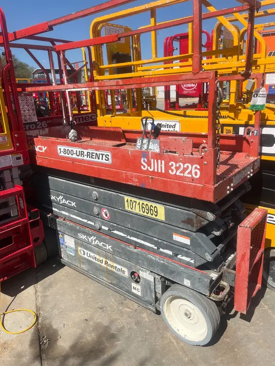 2018 Skyjack SJIII3226 Scissor Lift