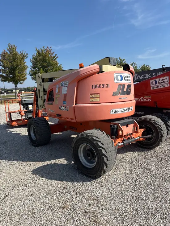 2017 JLG 450AJ Articulating Boom Lift