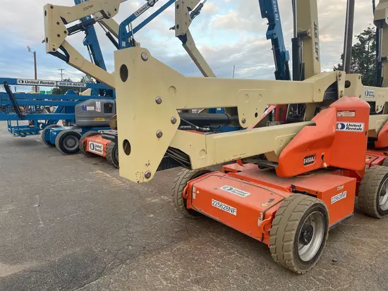 2017 JLG E450AJ Articulating Boom Lift
