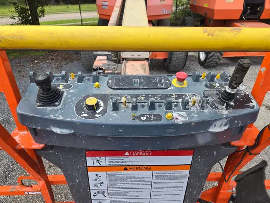 2017 JLG 600S Boom Lift