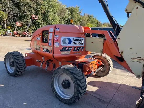 2014 JLG 600AJ Articulating Boom Lift