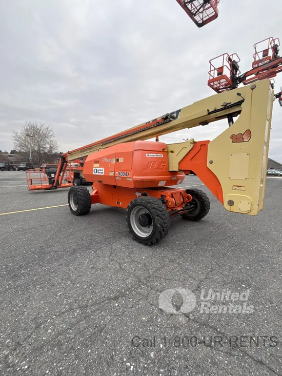 2017 JLG 800AJ Articulating Boom Lift