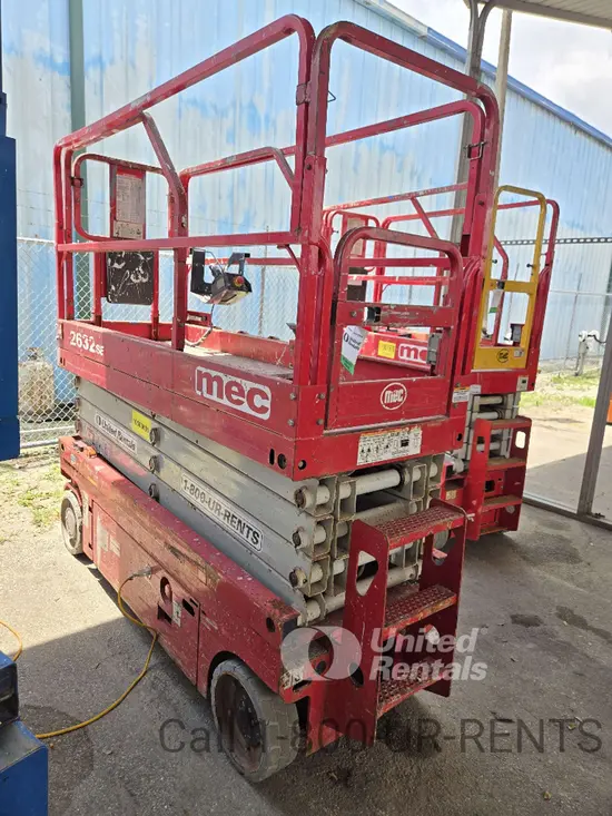 2017 MEC 2632SE Scissor Lift