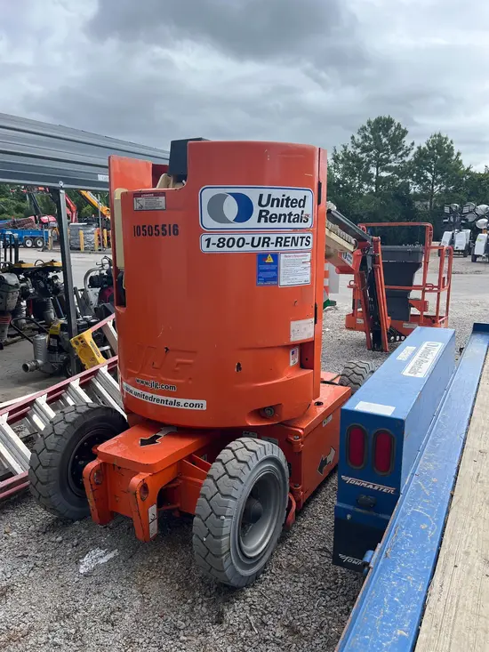 2016 JLG E300AJP Articulating Boom Lift