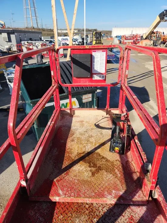 2017 MEC 4046SE Scissor Lift