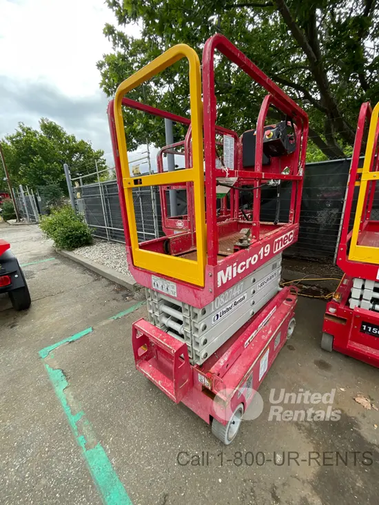 2018 MEC MICRO 19 Scissor Lift