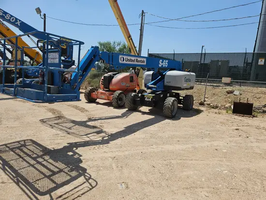2017 Genie S-65 Boom Lift