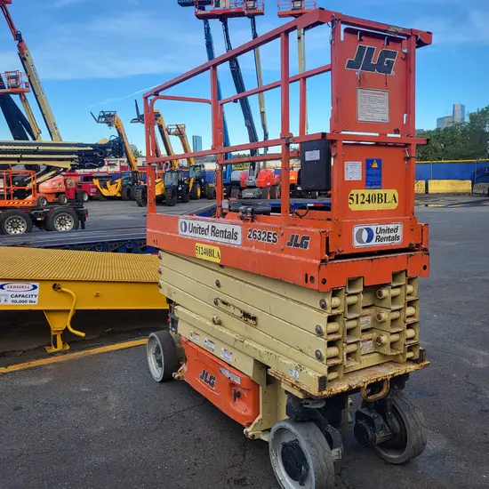 2017 JLG 2632ES Scissor Lift