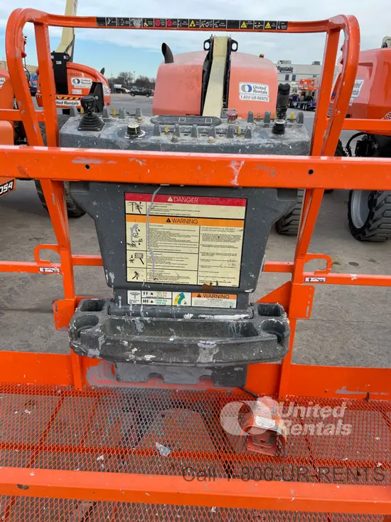 2017 JLG 400S Boom Lift