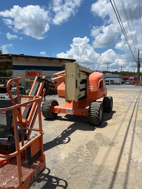 2017 JLG 450AJ Articulating Boom Lift