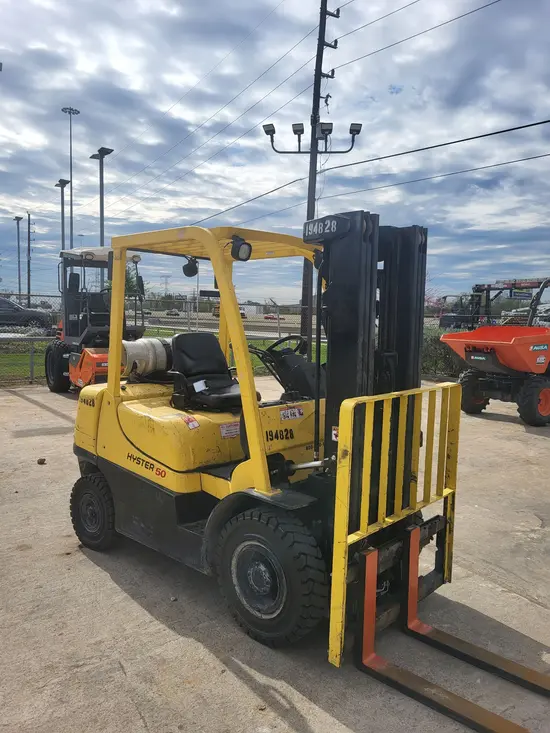 2017 HYSTER H50XT Forklift