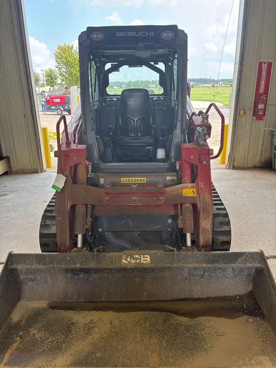 2023 Takeuchi TL12R2-CR Track Loader