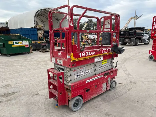 2017 MEC 1930SE Scissor Lift