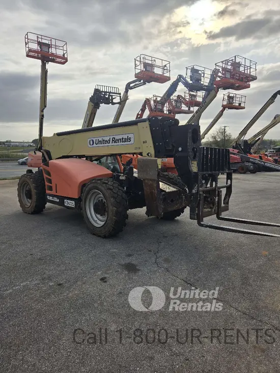 2016 JLG 1055 Forklift