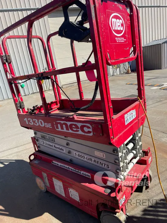 2017 MEC 1330SE Scissor Lift