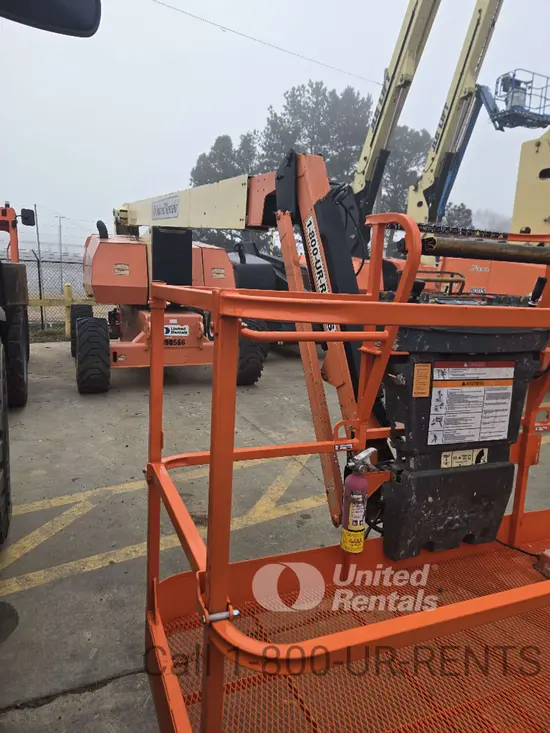 2017 JLG 800AJ Articulating Boom Lift