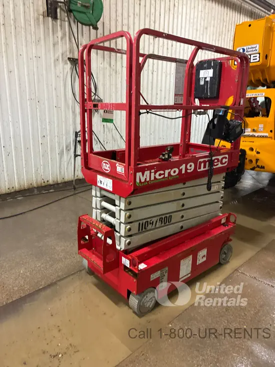 2020 MEC MICRO 19 Scissor Lift