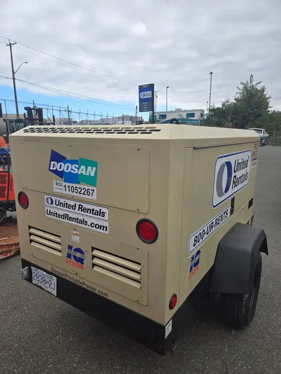 2020 Doosan P425/HP375EXT4I Air Compressor