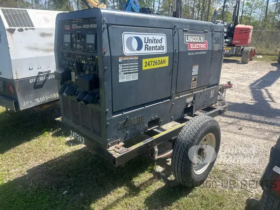 2020 Lincoln Electric DUAL MAVERICK Welder