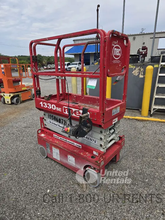 2017 MEC 1330SE Scissor Lift