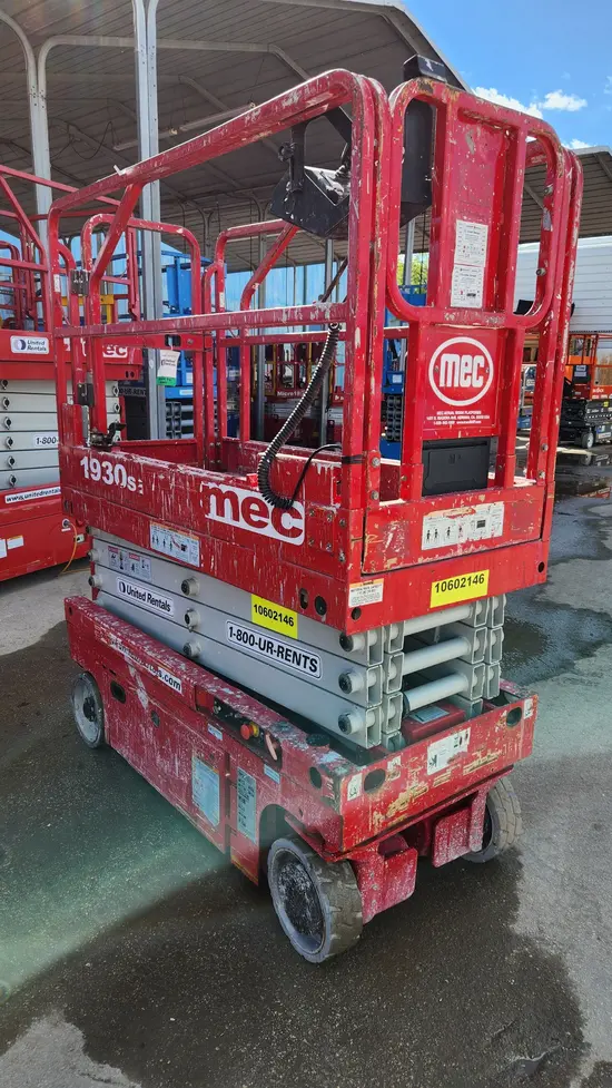 2017 MEC 1930SE Scissor Lift