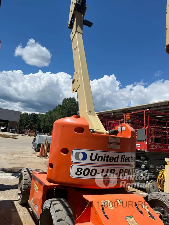 2018 JLG E450AJ Articulating Boom Lift