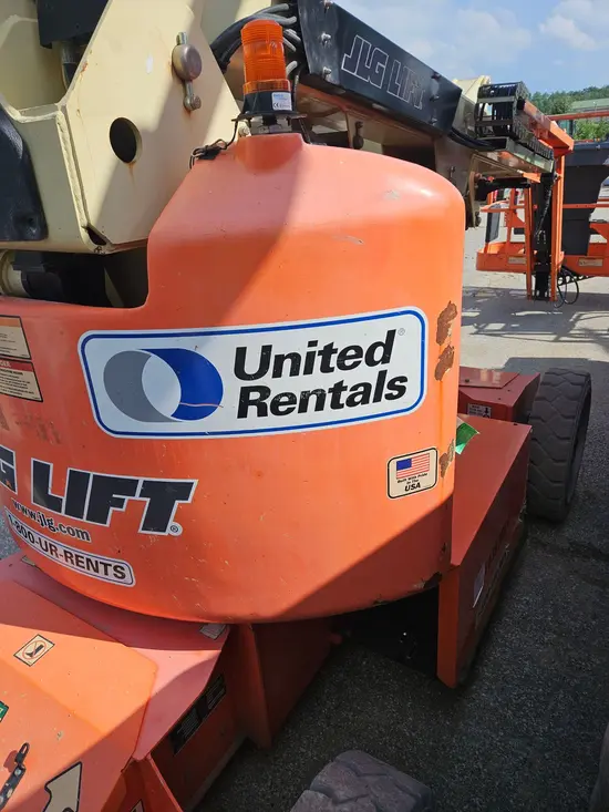 2015 JLG E450AJ Articulating Boom Lift