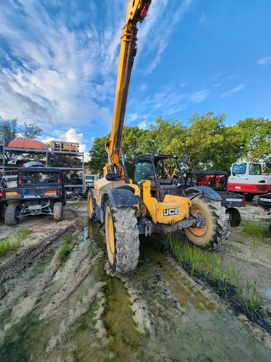 2017 JCB 507-42 Forklift