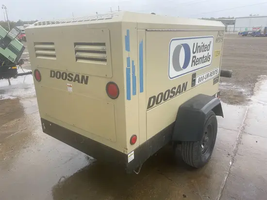 2021 Doosan P425/HP375WCUT4 Air Compressor