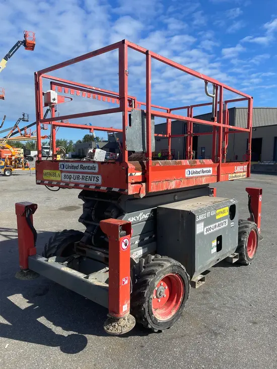 2018 Skyjack SJ6832RT Rough Terrain Scissor Lift